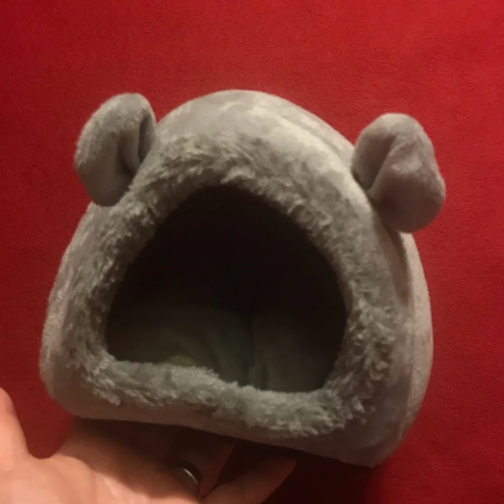 NWOT Headhog/Hamster Pet Bed Hideout